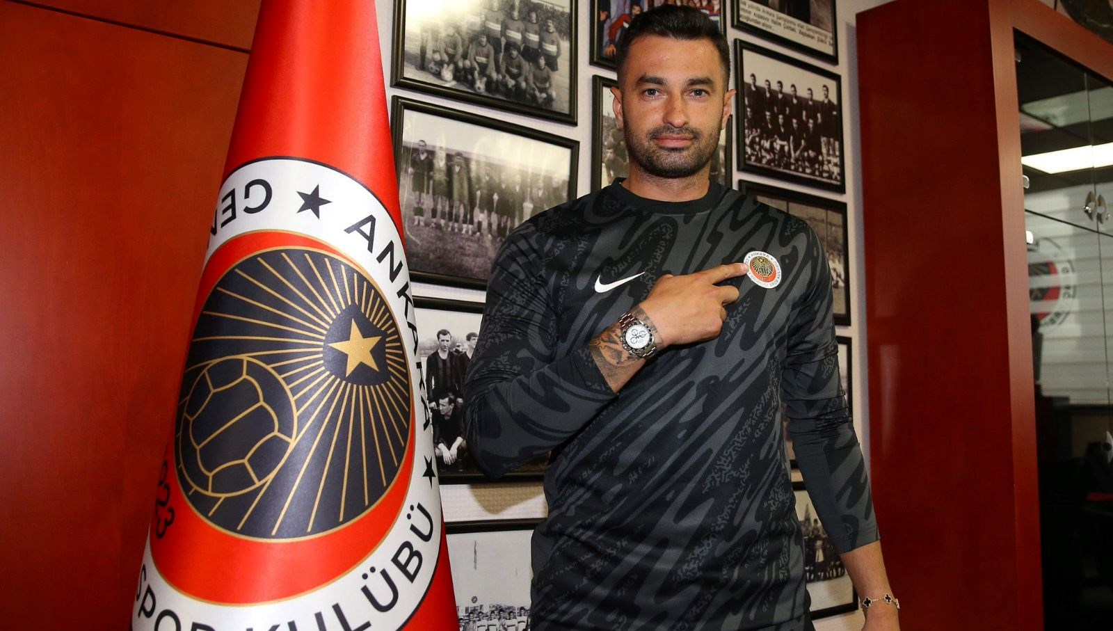 Gökhan Akkan'ın yeni adresi Gençlerbirliği 71 gokhan akkanin yeni adresi genclerbirligi ULEDBO8A