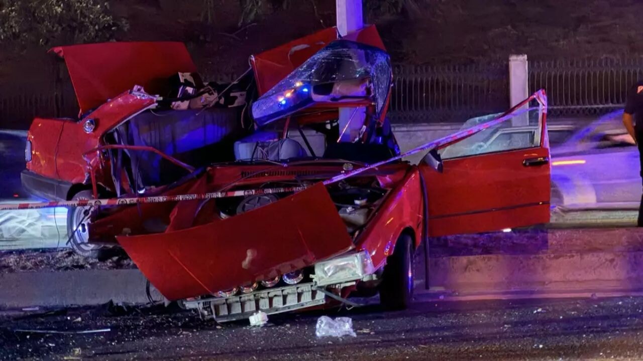 istanbulda dehset verici trafik kazasi on camdan firlayip can verdi v43LpBjc