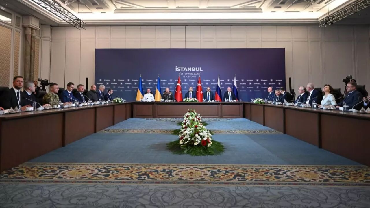 istanbuldaki rusya ukrayna zirvesi tamamlandi ukraynadan turkiyeye tesekkur cklV2YUg