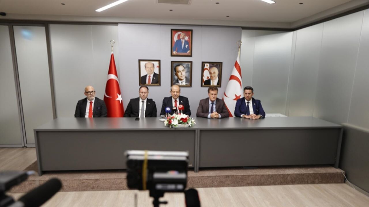 kktc lideri tatar esitlik kabul edilmeden masaya oturmayiz FYBMwgQh