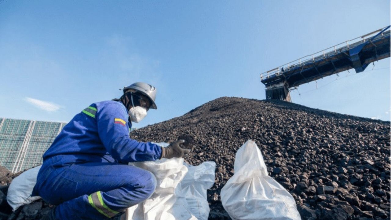 Kolombiya , İsrail'e Kömür Sevkiyatını Resmen Durdurdu 71 kolombiya israile komur sevkiyatini resmen durdurdu CH4r9Zkn