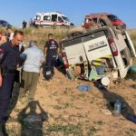 konyada tarim iscilerini tasiyan arac kaza yapti 1NFu8xsG