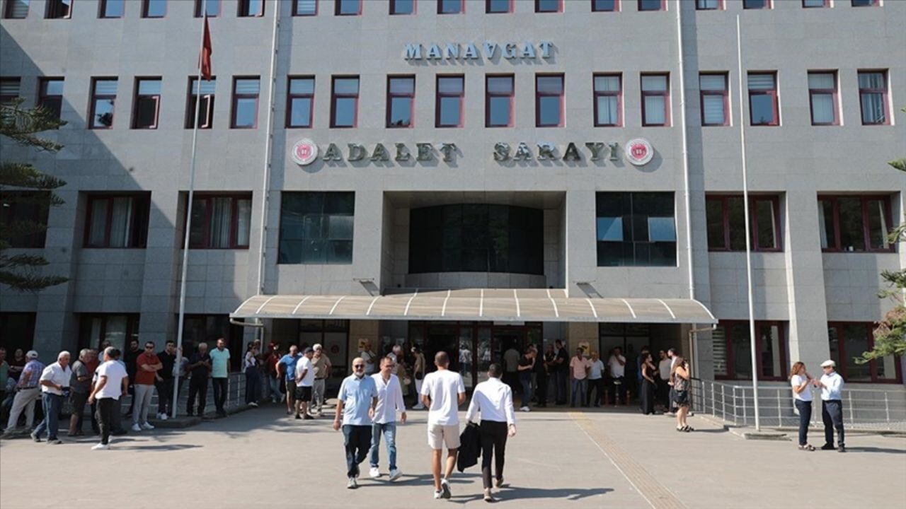 manavgat yolsuzluk dosyasinda tutuklamalar ve yeni gozaltilar SJd2ivp1