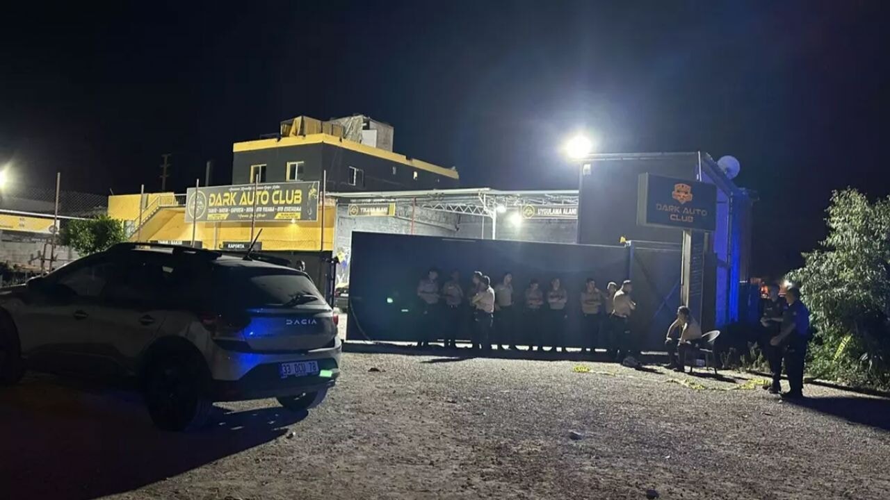 mersinde oto yikamaciya silahli saldiri pc2ONl9E