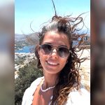 ozge ozpirincci ve burak yamanturk tatiline cesmede devam ediyor 9DcOyEDO