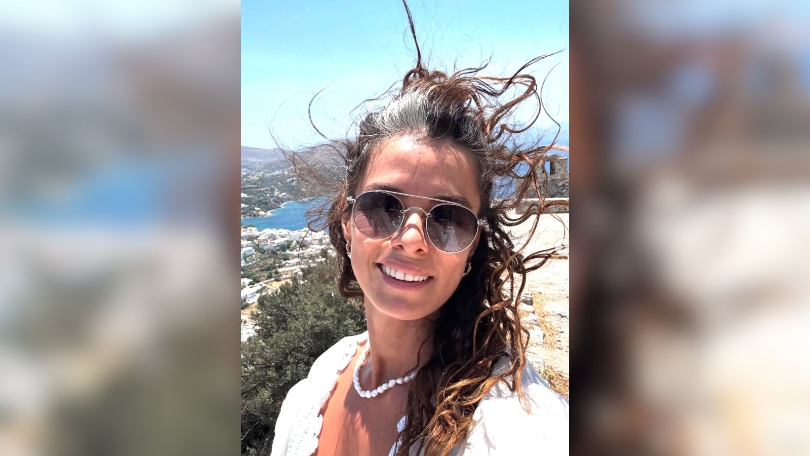 ozge ozpirincci ve burak yamanturk tatiline cesmede devam ediyor 9DcOyEDO