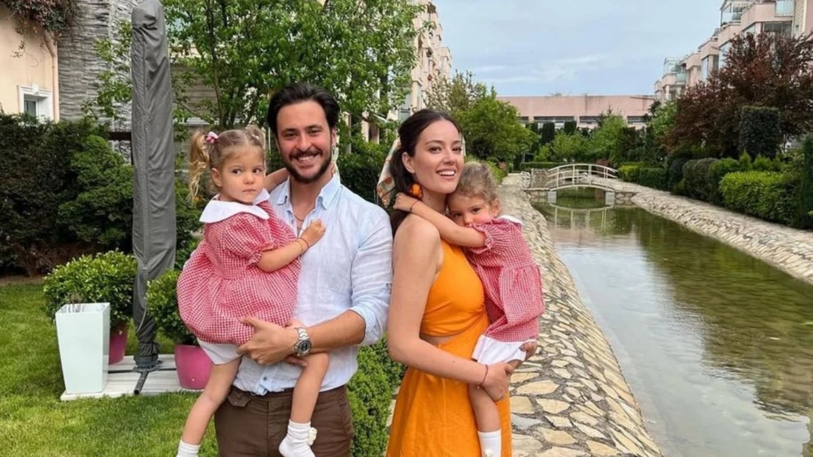 pelin akilin aile paylasimi gundem yaratti IV16LSXr