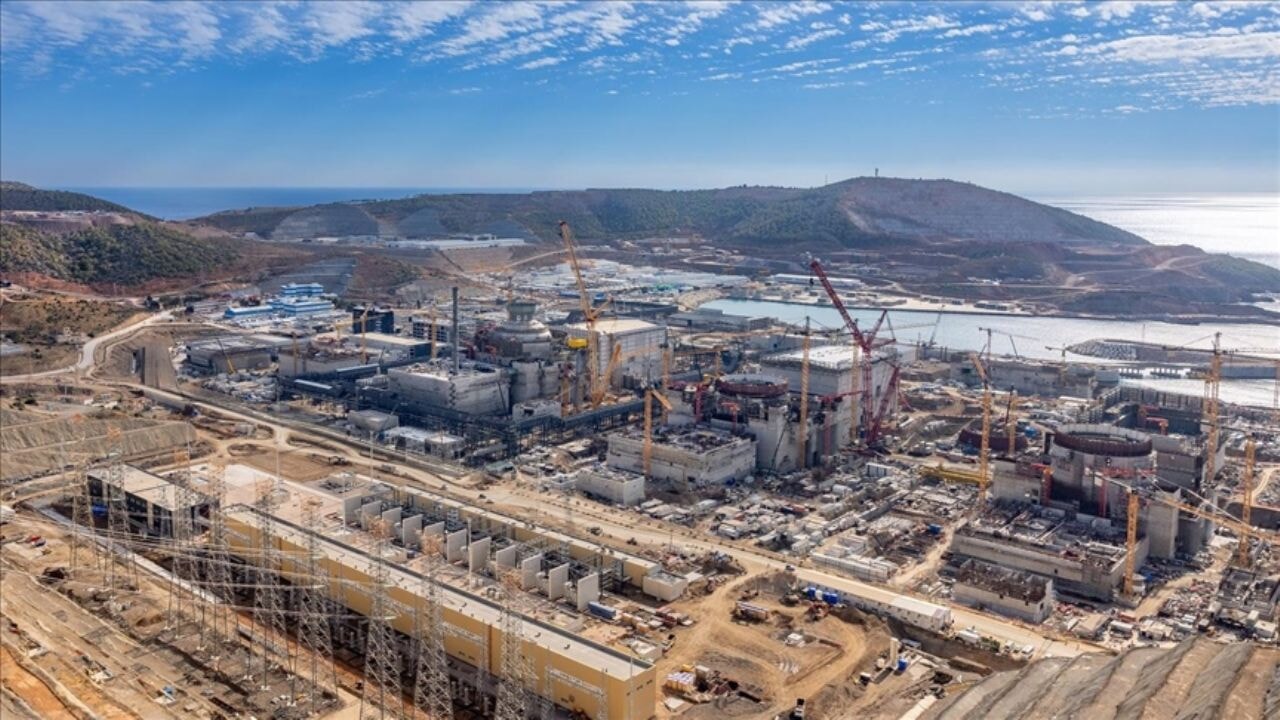 rusya 25 milyar dolarlik akkuyu nukleer santralindeki hissesini satiyor mu QezC44zf