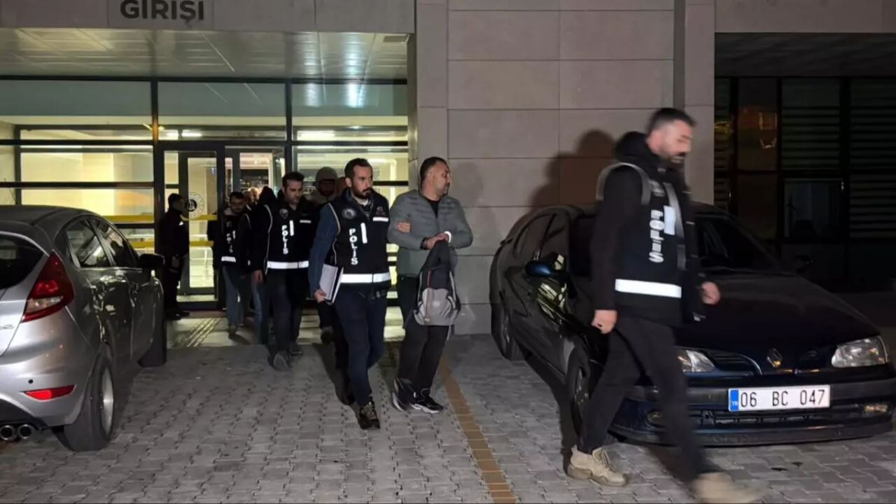 sahte saglik raporu operasyonu 33 memur gorevden alindi vvSNWHek