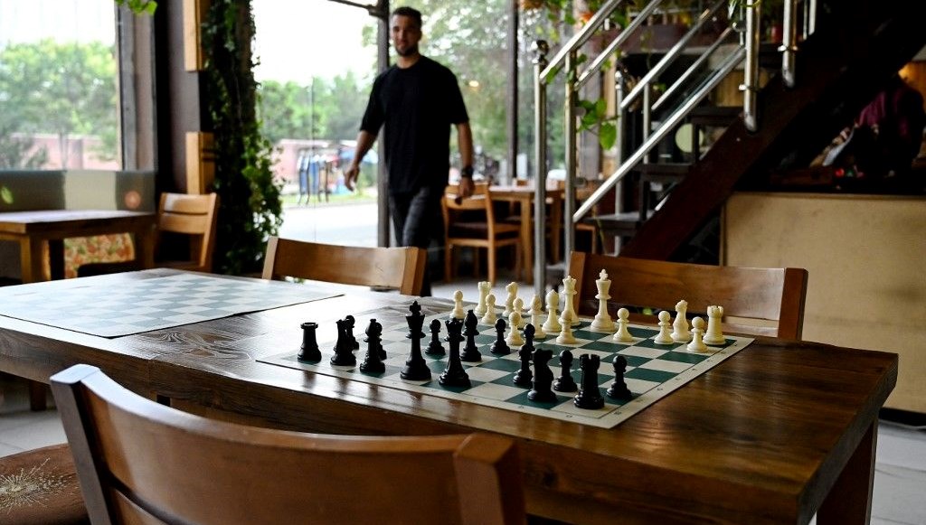 satranc piyonu capraz gitmeden tas yemeyi ogrendiinternet sitesi ozur diledi W4dDnR4G