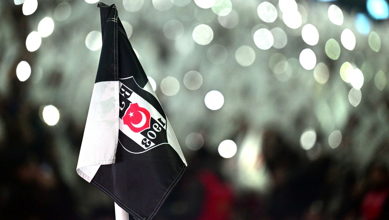 UEFA'dan Beşiktaş'a para cezası 71 uefadan besiktasapara cezasi ZGq9hLPk