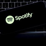 unlu muzik kumesinden spotify protestosu muziklerini kaldiracak yFNKX2rz