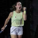 zeynep sonmez 75 yil sonra bir birinci icin korta cikacak j7mYCci3