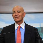 abdnin ortadogu elcisi tom barrack lubnanda krize yol acti Yb56Phjx