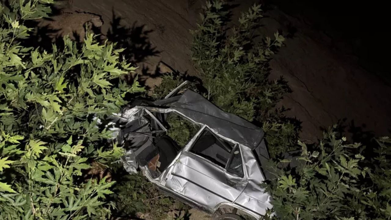 Adana'da dehşet: Otomobil uçuruma yuvarlandı 71 adanada dehset otomobil ucuruma yuvarlandi Eek8qWCF