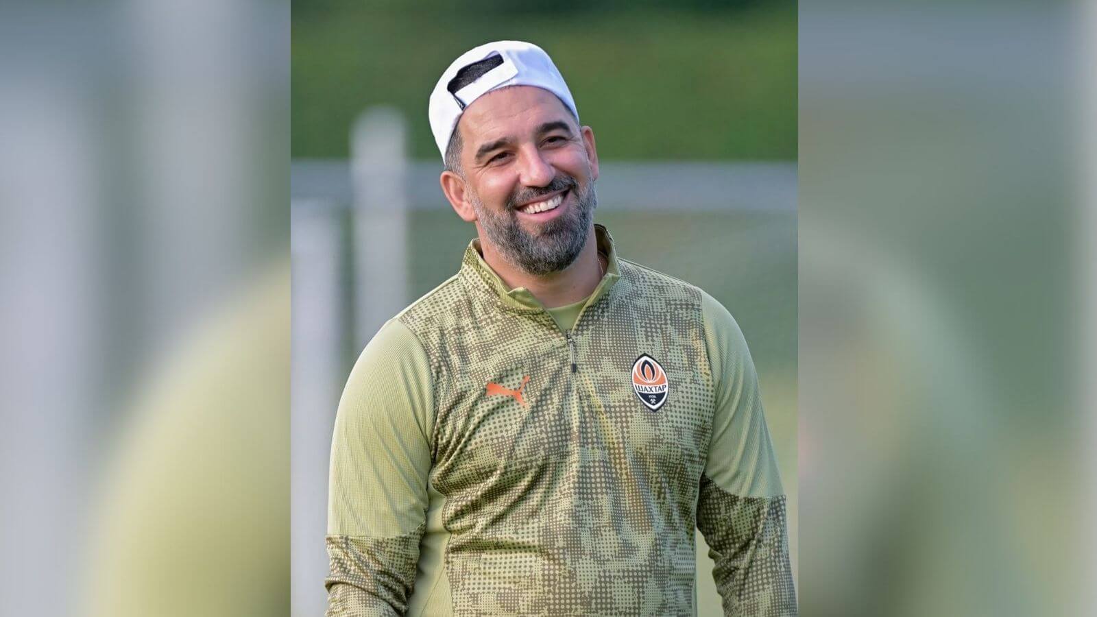 arda turanin ukraynali hayraniyla pozu gundem oldu uEV4DE6V