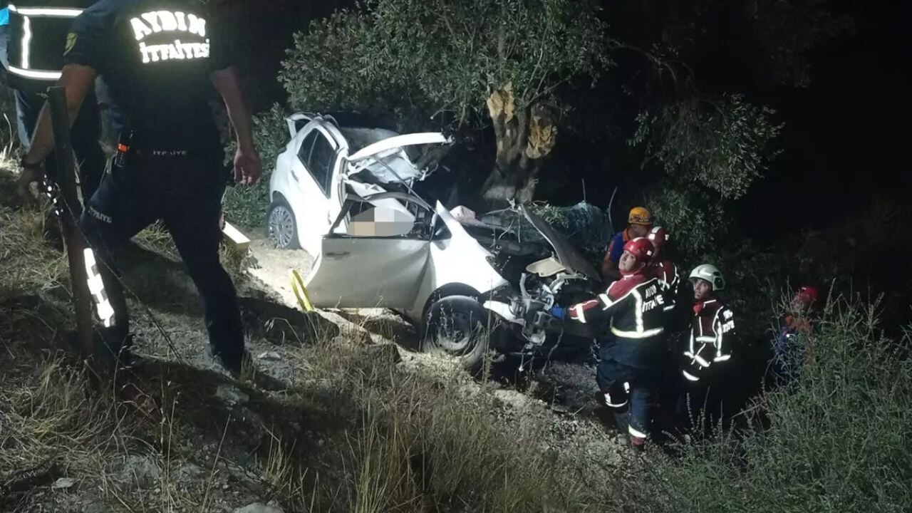 Aydın Çine'de trafik faciası! 2 ölü, 1 çocuk ağır yaralı 71 aydin cinede trafik faciasi 2 olu 1 cocuk agir yarali dEWPa4LW