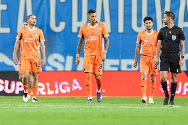 Başakşehir 3 golle mağlup! Avrupa serüveni son buldu 71 basaksehir 3 golle maglup avrupa seruveni son buldu