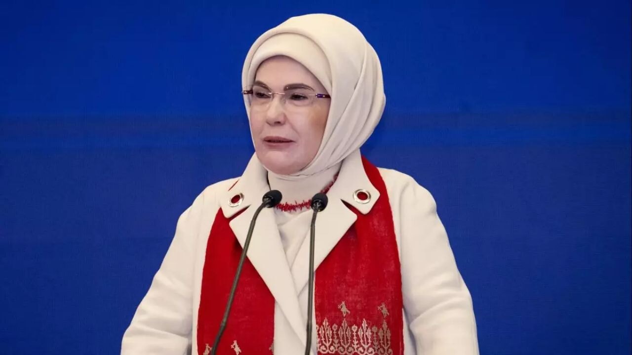emine erdogandan dikkat ceken emzirme vurgusu ZUFcQRuD