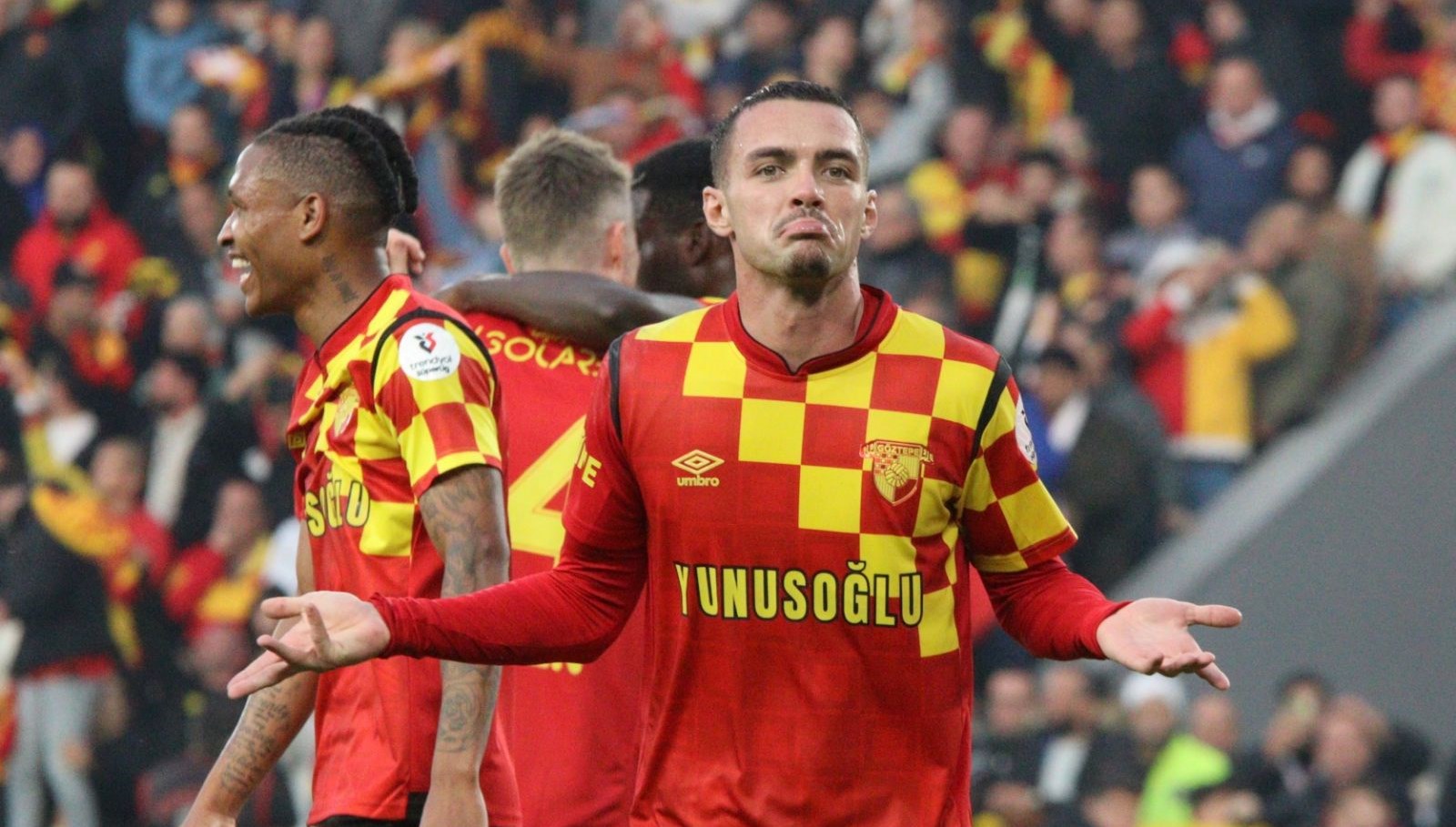 Göztepe'de Tijanic ayrılığı 71 goztepede tijanic ayriligi SniFYRVq