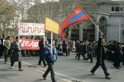 pasinyandan tartismali karabag cikisi sovyetlerin dayattigi bir ideolojiydi k2suNLMj