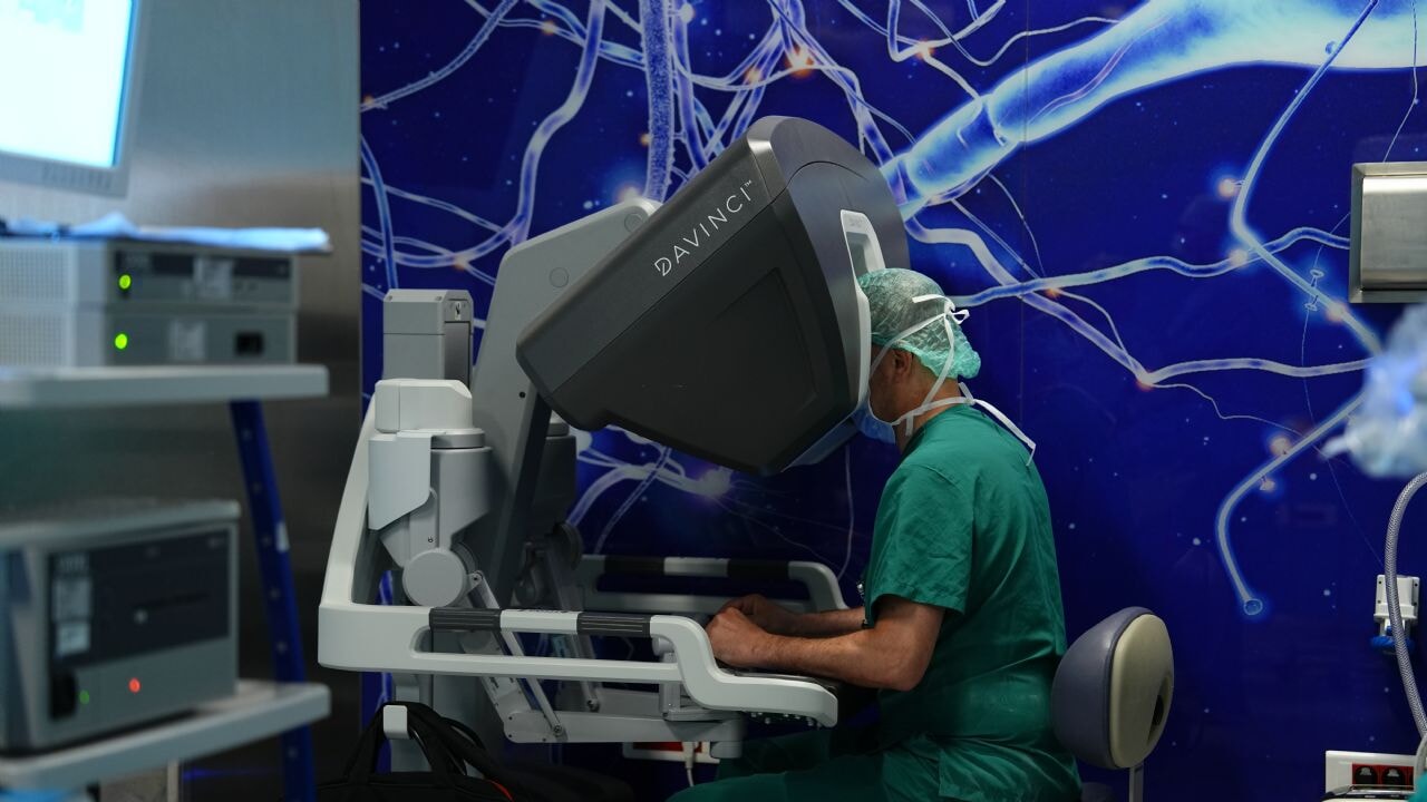 robotik cerrahiyle kesi yeri fitiklarinda yuksek basari 46K9alPI