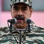 venezueladan sert hamle 15 bin asker sinira rXs1SEn5