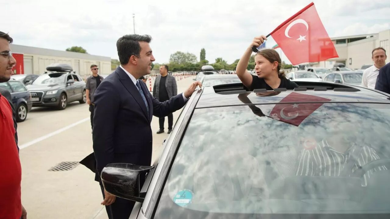 yurt disindaki her turk turkiyenin gucudur SIhwa2eX