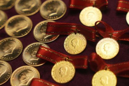 altin fiyatlarinda son durum 20 eylul 2025 bugun ceyrek ons 22 ayar bilezik tam JFG9tIXx