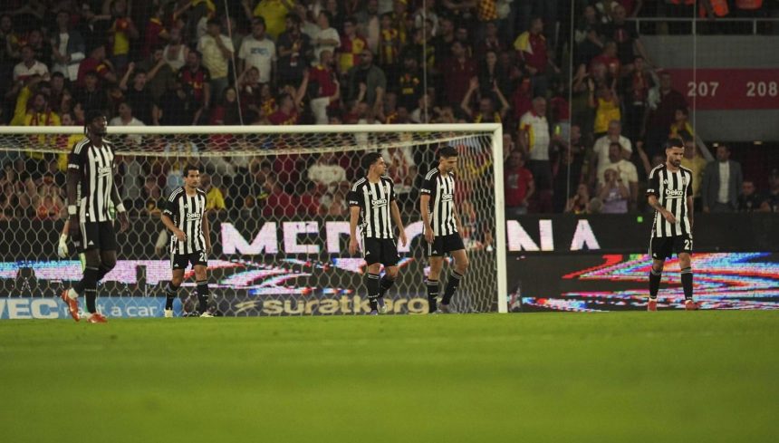 Beşiktaş'ın genç futbolcusundan hakem reaksiyonu: "Ceza almak istemiyorum lakin..." 71 besiktasin genc futbolcusundan hakem reaksiyonu ceza almak istemiyorum lakin ic4E1qKD