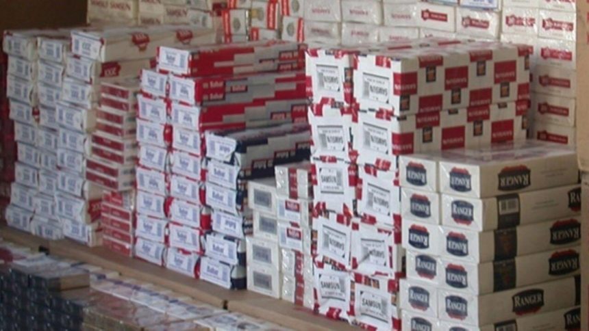 can holdingin sir perdesi aralaniyor 9rxZNHRQ