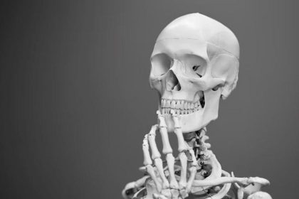 cinin 3 dakikada uygunlastiran kemik yapistiricisi icat ettigi yanlissiz mu 5bfSLrWB