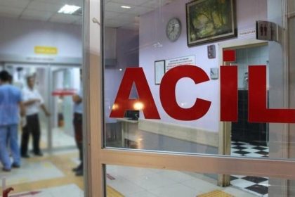 fatihte tramvay yayaya carpti jX8atxge