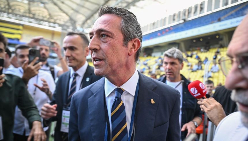 Fenerbahçe'de lider Ali Koç ve idaresi ibra edildi 71 fenerbahcede lider ali koc ve idaresi ibra edildi wIefYaQL