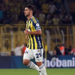 fenerbahcedeyeniler birinci defa alana cikti uA74TrWI