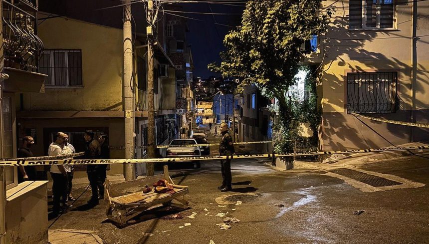 gece yarisi bicakla dehset sacti 1 meyyit 2 yarali CzqMgeUy