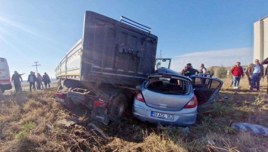 Tekirdağ'da TIR ile araba çarpıştı: Üniversite öğrencisi ömrünü yitirdi 71 tekirdagdatir ile araba carpisti universite ogrencisi omrunu yitirdi I6nAv3ke
