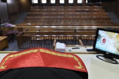 tutuklu baskan alaattin koseler ve 25 sanik agir ceza mahkemesinde uNgLRE1t