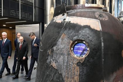 uzayda internet savasi rusya muska meydan okuyacak JXV4y9B6