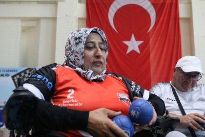 yanlis igne yuzunden felc kaldi boccia ile yasama tutundu upSm1GiN