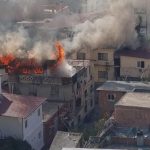 adanada 3 katli konut yanarak kullanilamaz hale geldi kkunLf1L