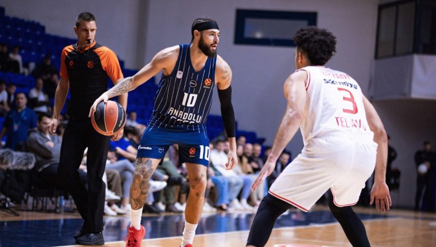 anadolu efes cikis icin paris basketbol karsisinda 8xIAma5I