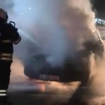 antakyada araba alev alev yandi 2BFVRJju