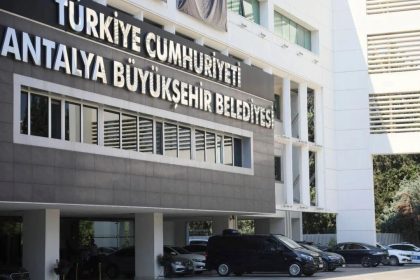 antalya buyuksehir belediyesine7 dalgaoperasyon gozaltindaki 6kisiden3u tutuklandi mwCDPQJK