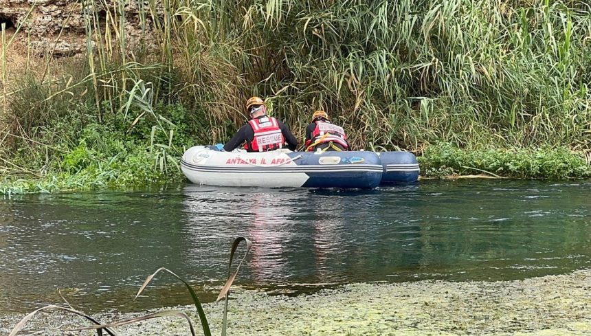 Antalya'da Düden Çayı'nda erkek cesedi bulundu 71 antalyada duden cayinda erkek cesedi bulundu UUQW2Eby