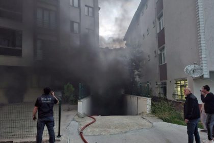 arabada patlama sonrasi otoparkta yangin9 kisi tahliye edildi ehLc818l