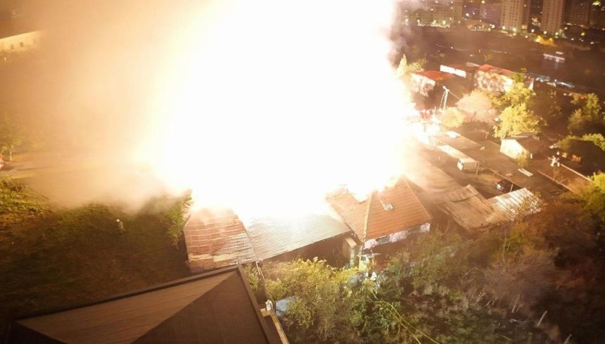 Atölyede çıkan yangın trafoya sıçradı 71 atolyede cikan yangin trafoya sicradi 1r5ICsVm