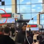 avmde yemek kati karisti sandalyeler havada ucustu VnuLHijH