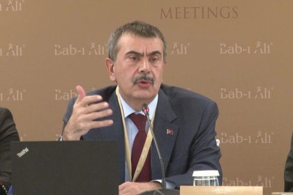 bakan tekin sinavlarda yapay zeka dayanakli acik uclu sorular olacak K6a5m5Fp