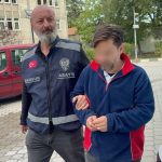 balkondan girdigi meskenlerden 70 bin liralik esya caldi kuskulu tutuklandi PvtEcWgu